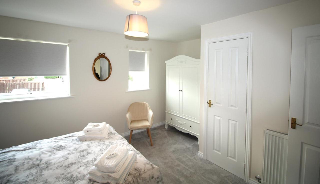 Ashington - 2 Bedroom House - Beautifully Decorated & Furnished - Large Garden Exterior photo